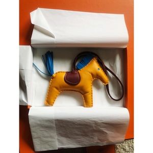 New Hermès rodeo bag charm MM